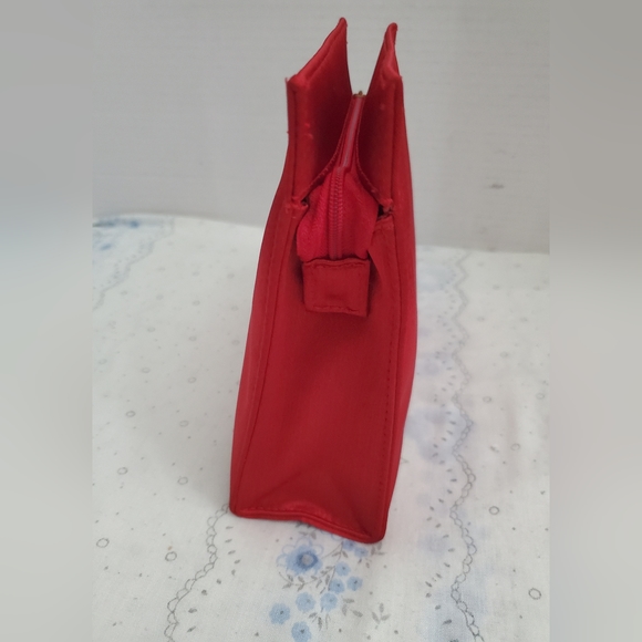 Yves Saint Laurent Parfums Cosmet case. - Picture 9 of 12